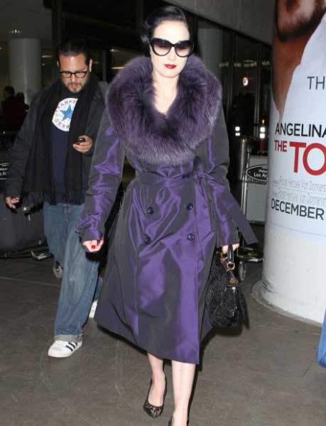 Airport Fashion Tips (2)