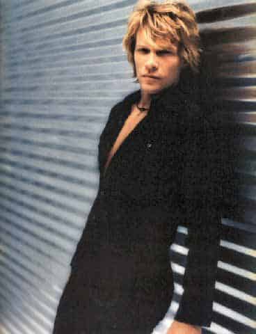 Jon Bon Jovi - Still Rocks In His Fashionable Way