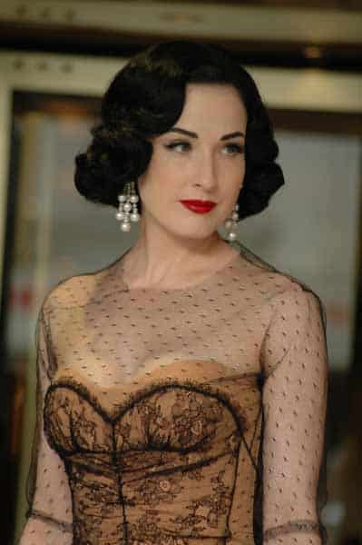 Dita Von Teese - 1940's Burlesque, Vintage Fashion Icon (10)