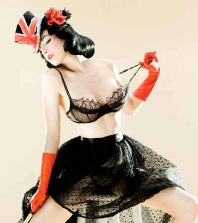 Dita Von Teese - 1940's Burlesque, Vintage Fashion Icon (2)