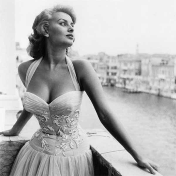 Sophia Loren posing in Venice Italy Sophia Loren posing in Venice - white dress