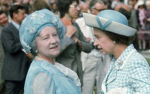 Queen Elizabeth II Hats -Why Own 5000 Royals Hats?