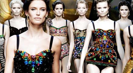 Corset Dresses – Glamorous Hollywood Is Back This Year