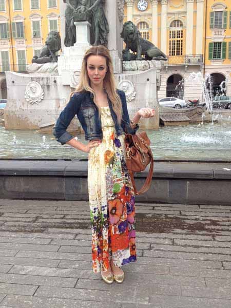 Street Fashion &ndash; Laura&rsquo;s Embracing The Floral Maxi Dress This 2012