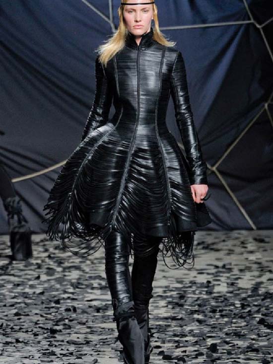 Gareth Pugh Fall Winter 2013 Collection Leather Gareth Pugh Fall Winter 2013 Collection Leather