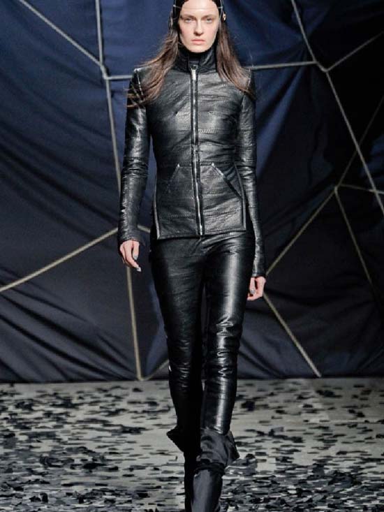 Gareth Pugh Fall Winter 2013 Collection Leather Gareth Pugh Fall Winter 2013 Collection Leather