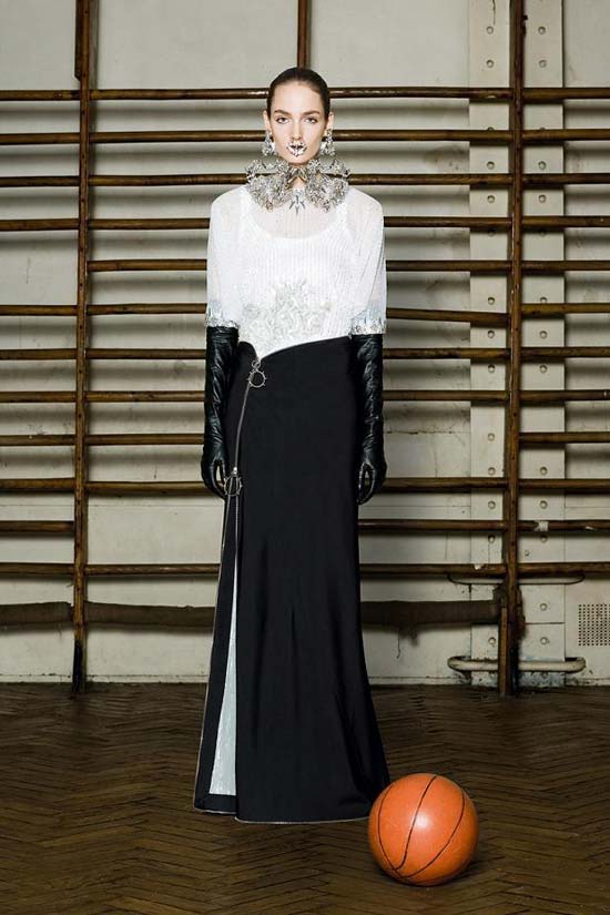 givenchy--haute-couture-spring-2012-3