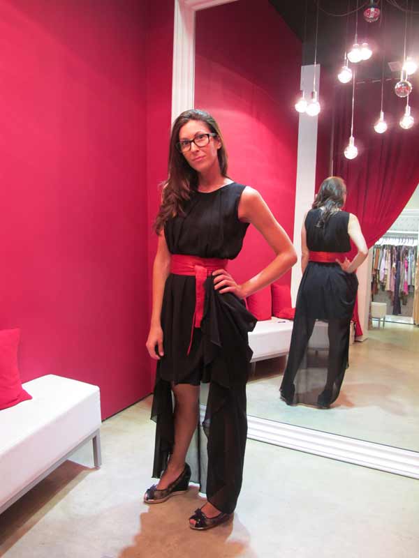 Veneno En La Piel - store manager Nuria