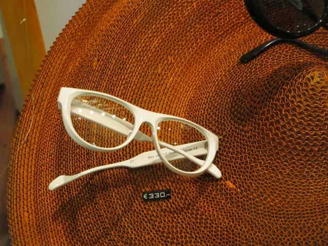 Theo Eyewear - Amazing Spectacles That Celebrities Adore (27)