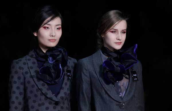 Women Suits – How To Wear The Masculine Suit?