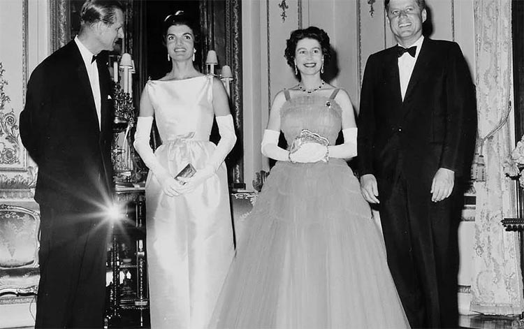 Queen Elizabeth with Jackie Kennedy