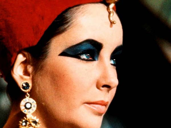 Elizabeth Taylor Fashion Icon – Hollywood’s Most Alluring One