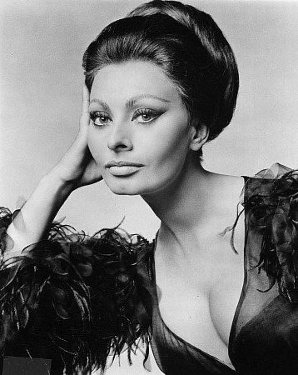 Sophia Loren - La Bella Fashionista (12) Sophia Loren - La Bella Fashionista (12)