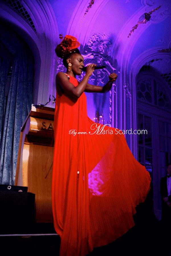 Shingai Shoniwa Noisettes - Innovative Musician