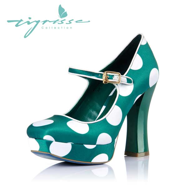 Pointed platforms with sqaure heels Pointed platforms with sqaure heels