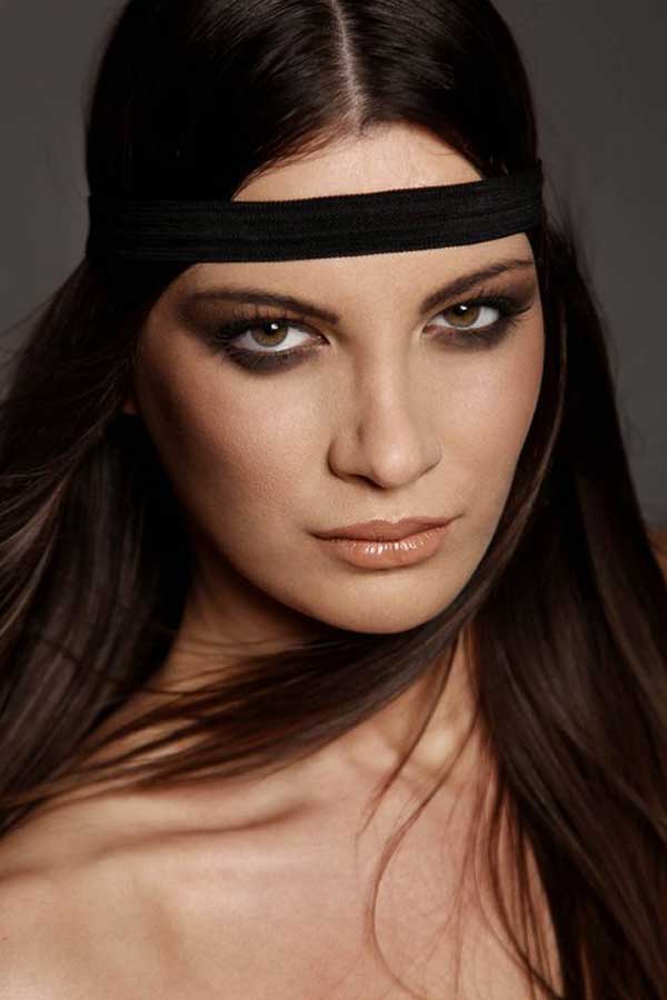 Make Up For Women In Photoshoots