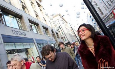 Celebrity Interviews – What You Wear Gets You Noticed