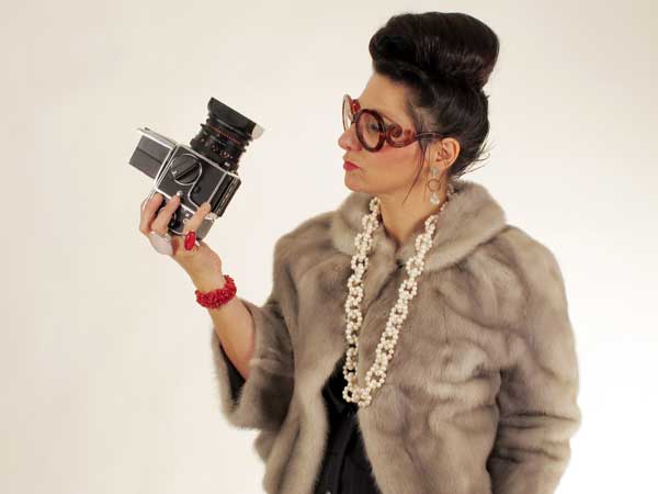 Gracie Opulanza - Wearing Vintage Fashion