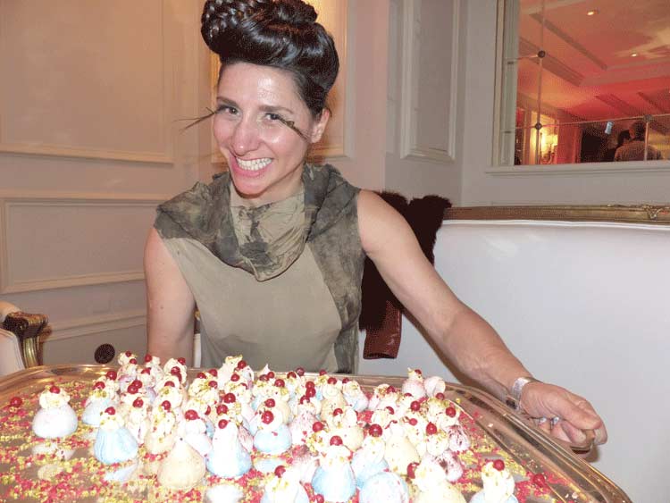 Concrete Fashion – Creating Garment Through Photographic Processes