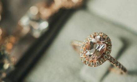 Valentine’s Day – Lab Diamonds Versus Natural Diamonds