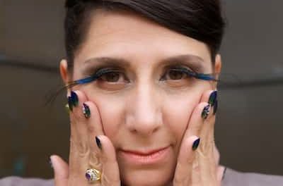 Beauty Standards in 2025 – The Courtney Effect Versus Natural Elegance