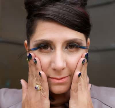 Beauty Standards in 2025 – The Courtney Effect Versus Natural Elegance