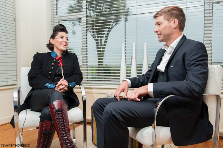 Greg Minnaar - Gracie Opulanza DownHill Mountain Bike World Champion (11)