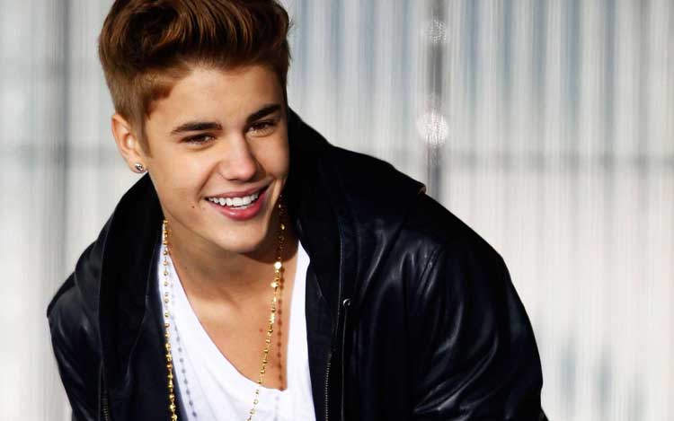 justin-bieber-2013-3226-hdwallfan-jpg