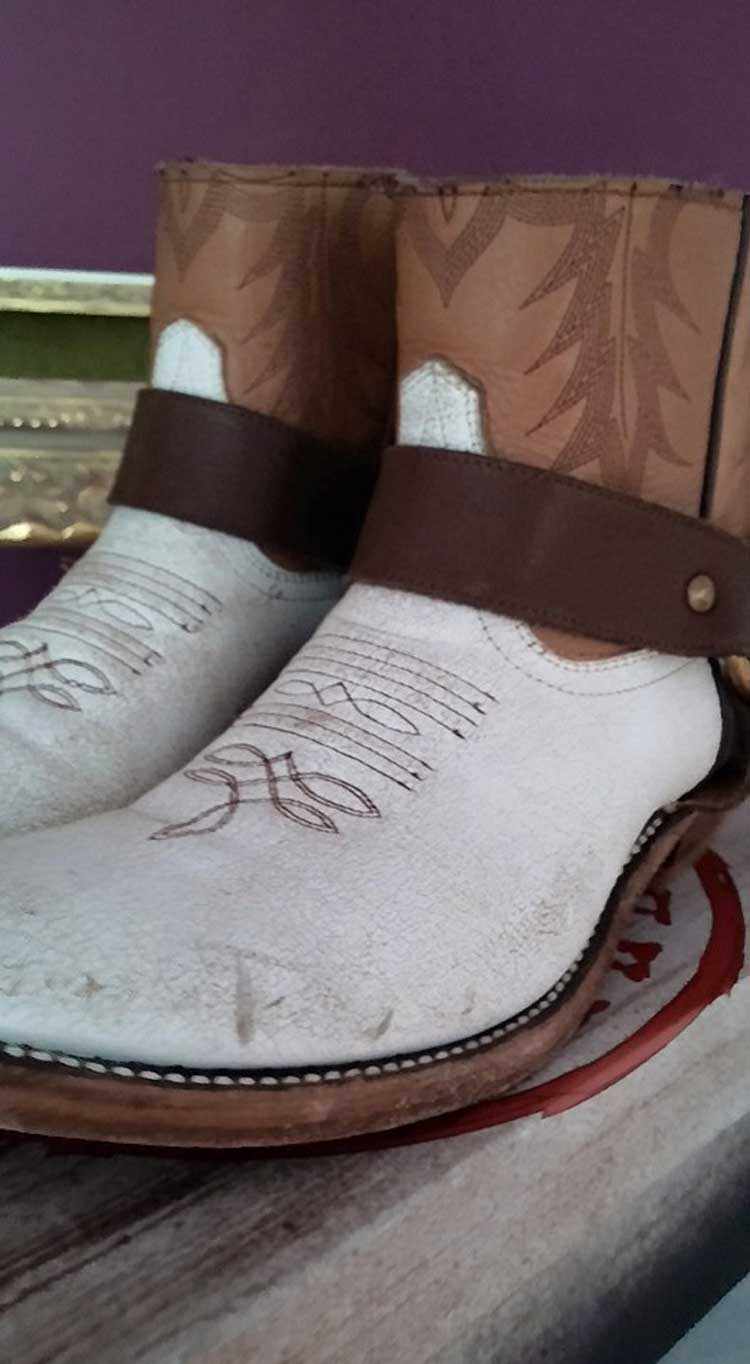 ash-shoes--white-leather-cowboy-boots-gracie-opulanza