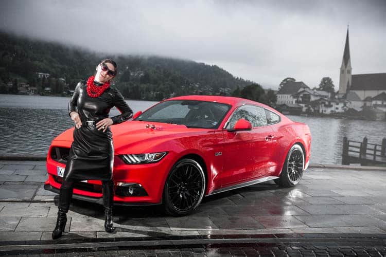 Ford Mustang GT V8 Gracie Opulanza fendi, leather dress 2015 (11)