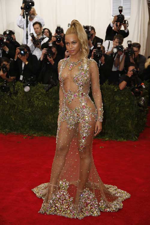 metgala2015-836-jumbo.jpg-lace-beyonce