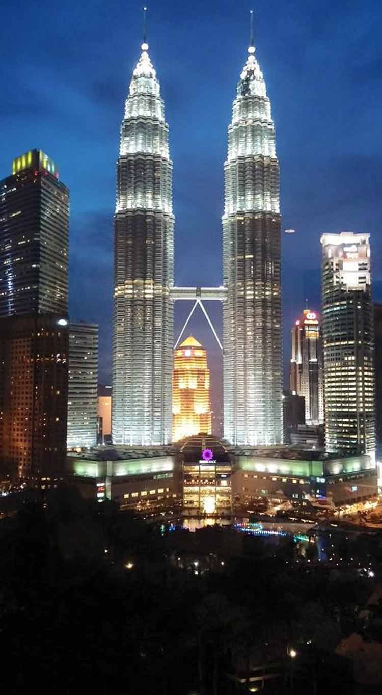 Petronas-Twin-Towers-Kuala-Lumpur-1
