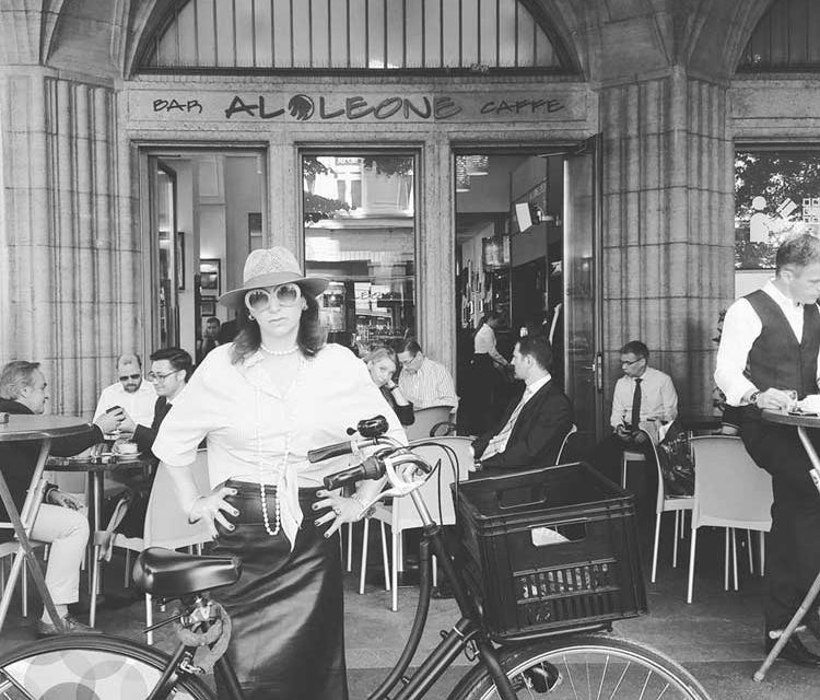 City Bike Fashion – Riding In Style