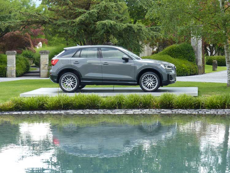 Audi Q2 SUV 2016 MenStyleFashion Zurich (4)