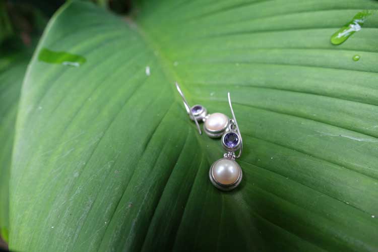 Pearl earings bali gracie opulanza