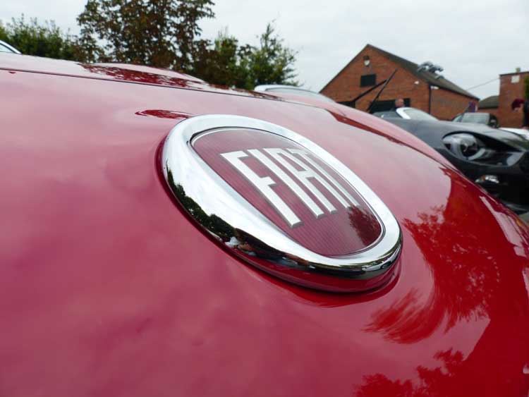 fiat-124spider-shot-by-gracie-opulanza-for-menstylefashion-7