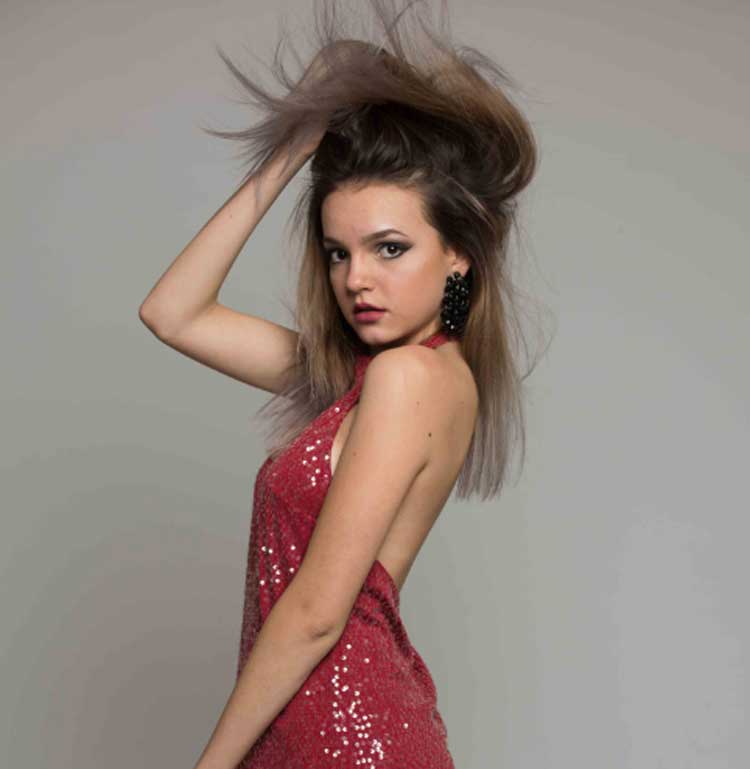 Freeze Frame Fashion - Tips On Growing A Clothing Brand