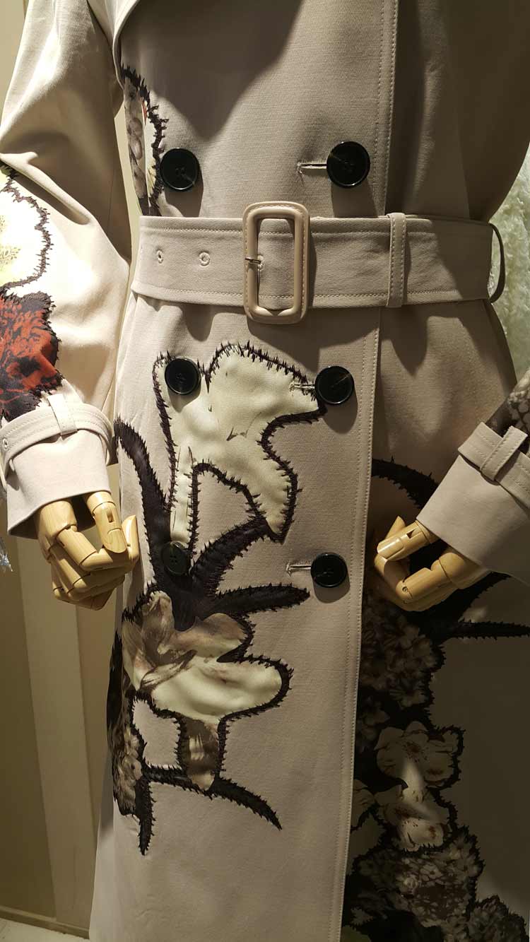 Seoul South Korea Fashion – apM Place & Jogyesa Temple