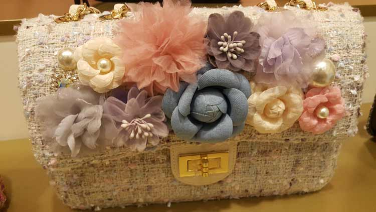 Seoul South Korea Fashion – apM Place & Jogyesa Temple