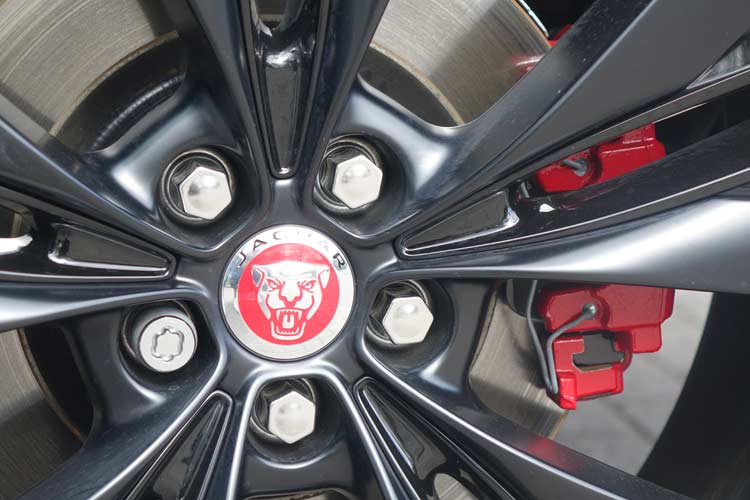 Jaguar F-PACE Model S - Luxury Family Car On 22 Inch Wheels