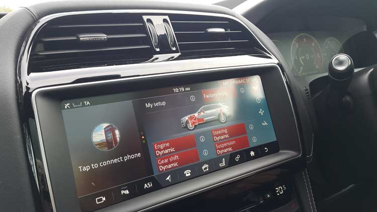 Jaguar F-PACE V6 Diesel - review Down Under in Australia