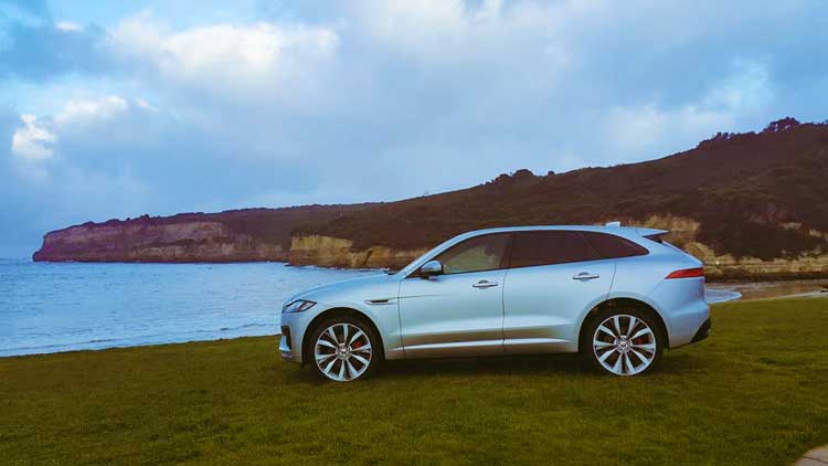 Jaguar F-PACE V6 Diesel - review Down Under in Australia