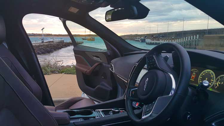 Jaguar F-PACE V6 Diesel - review Down Under in Australia