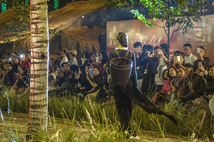 Hoi An Vietnam - Water Front Fashion Show By Night