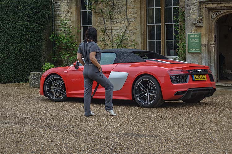 Audi R8 Spyder V10 Gracie Opulanza (1)