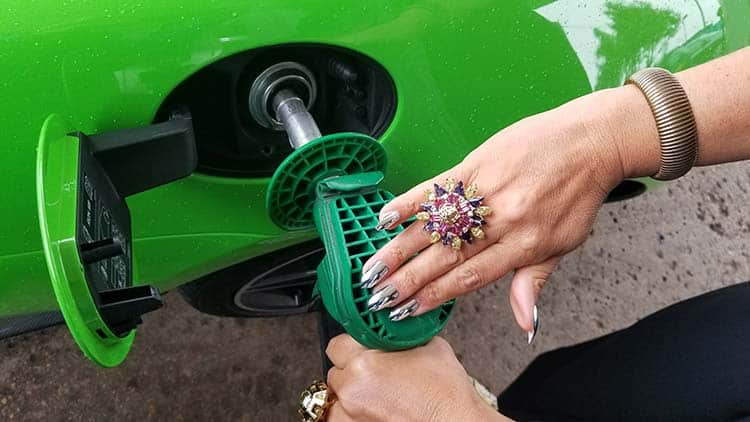 McLaren-570s-Mantis-Green-MenStyleFashion-Gracie-Opulanza