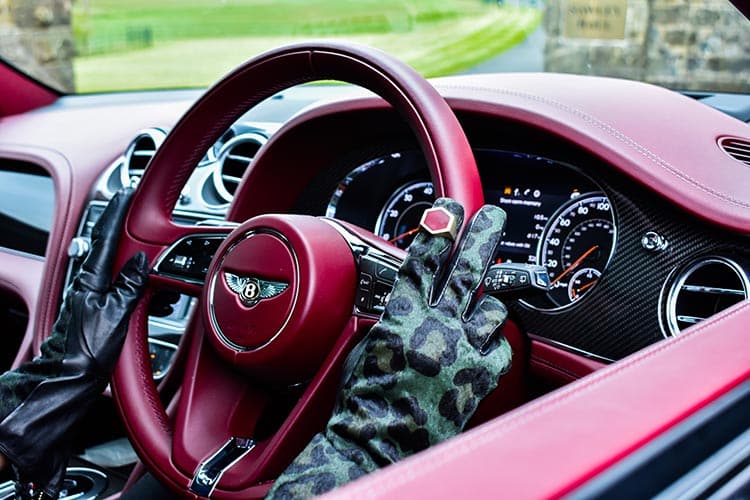 Bentley Bentayga SUV V8 Gracie Opulanza 2019