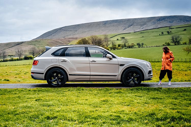 Bentley Bentayga SUV V8 Gracie Opulanza 2019