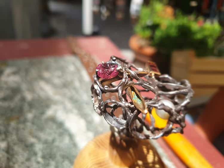 Beatrice Pieron Lube - Avant Garde Jewelery