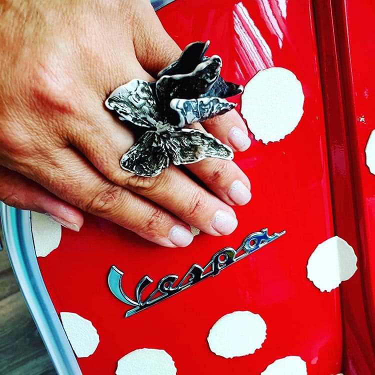Beatrice Pieroni Lubé - Avant Garde Jewellery - Vespa